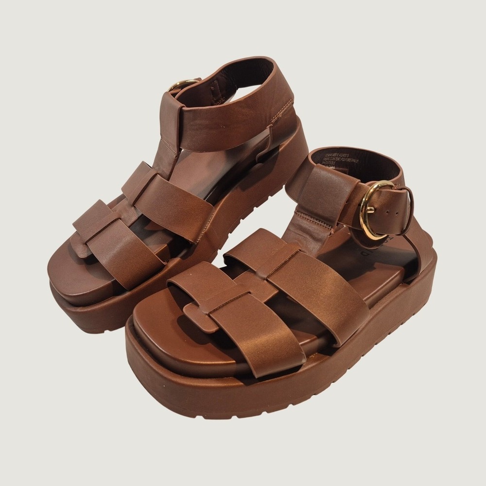 Torrid Dark Brown Gladiator Strappy Buckle Chunky Sandals US 9.5WW EU 39.5